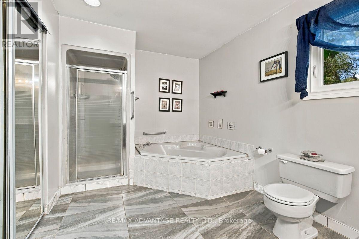2432 Cuddy Drive, Adelaide Metcalfe, Ontario  N0M 2B0 - Photo 17 - X14113212