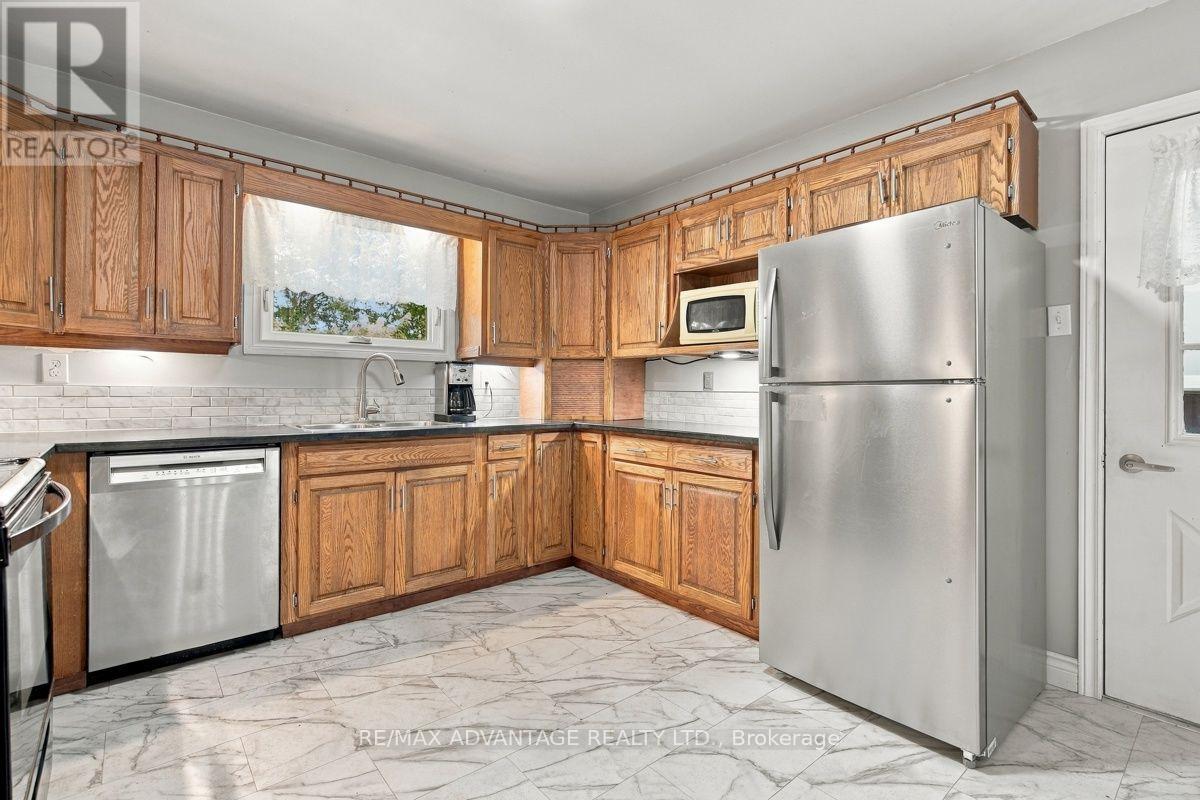 2432 Cuddy Drive, Adelaide Metcalfe, Ontario  N0M 2B0 - Photo 7 - X14113212