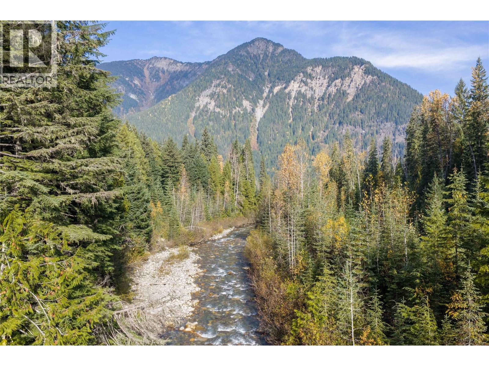 6960 Waverly Trail, Revelstoke, British Columbia V0E 2S0 - Photo 16 - 10403921