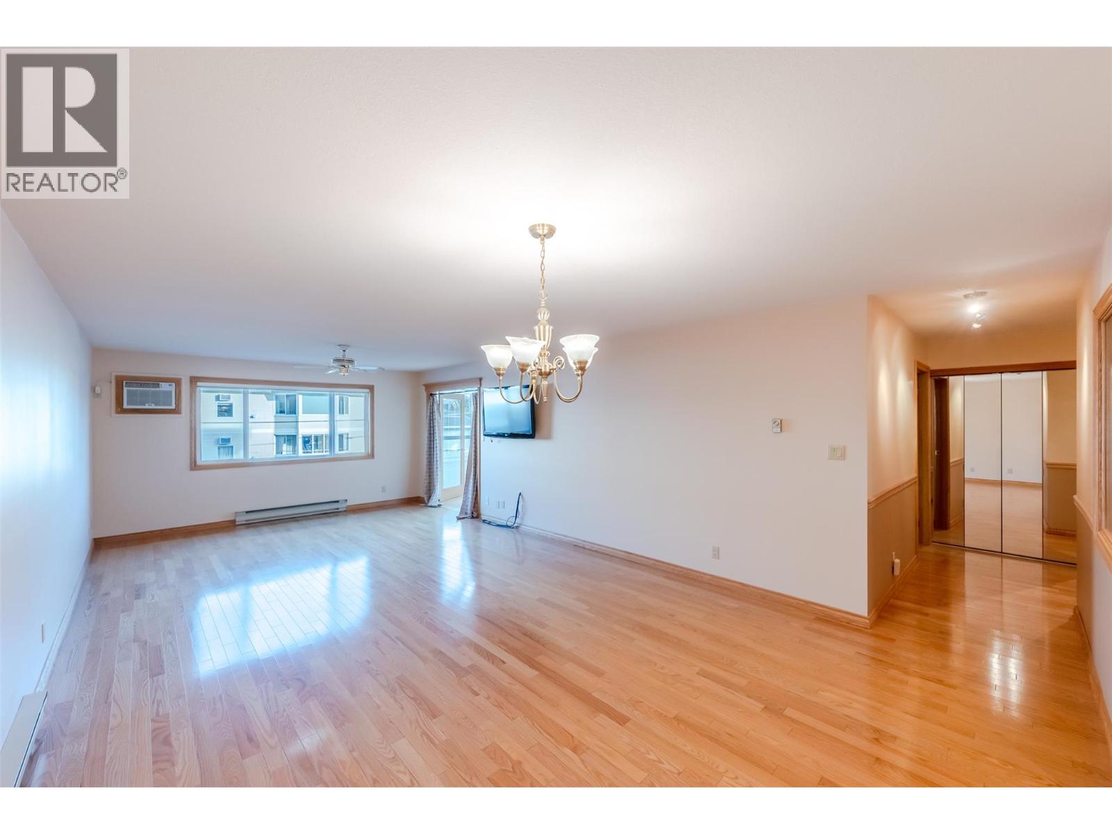 195 Warren Avenue W Unit# 204, Penticton, British Columbia  V2A 3N1 - Photo 14 - 10404427