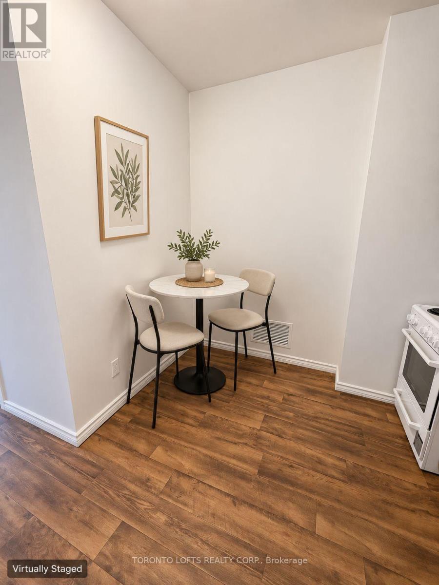 381 Dundas Street E, Toronto (Moss Park), Ontario  M5A 2A6 - Photo 4 - C14113246