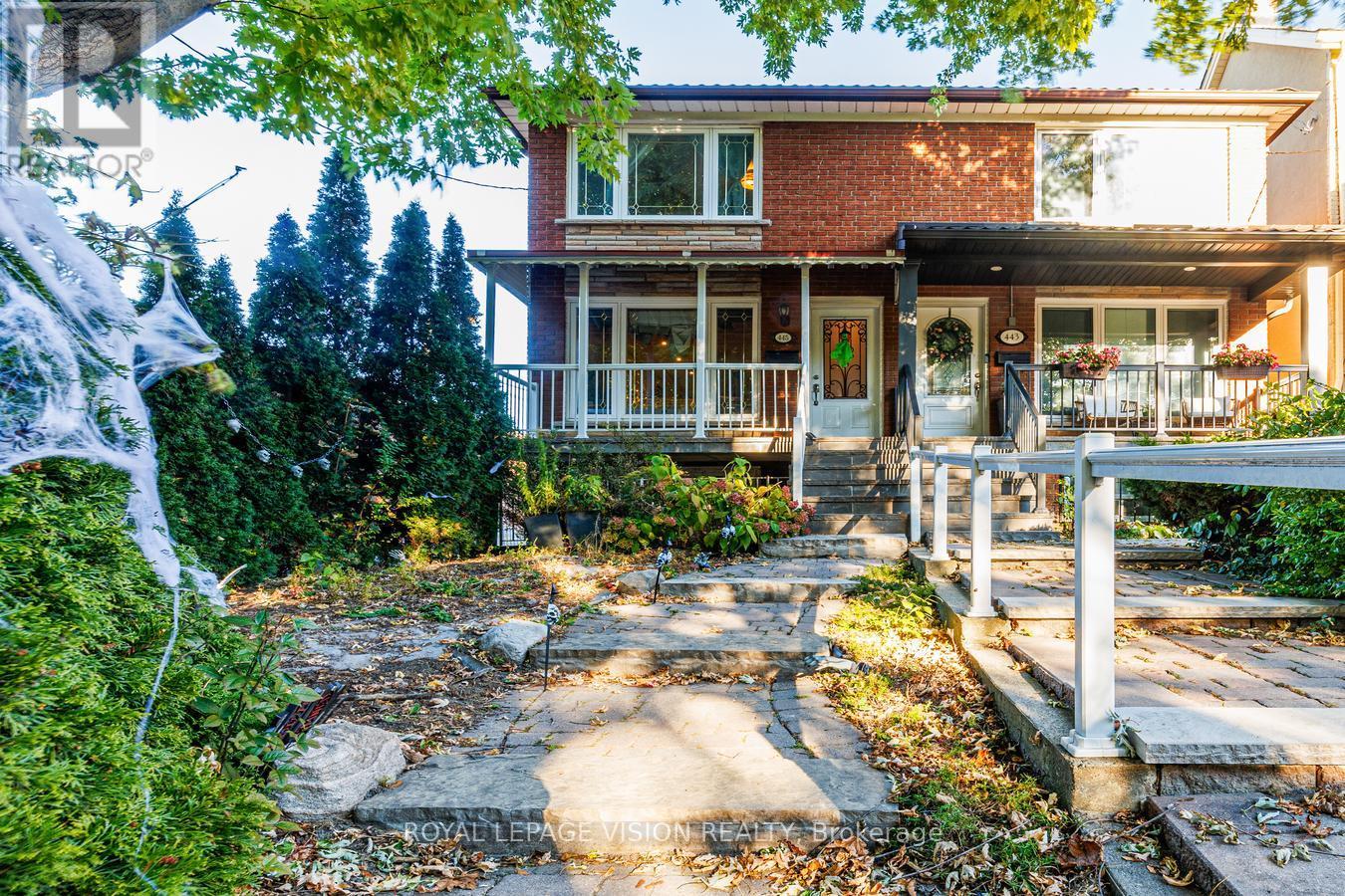 445 Shaw Street, Toronto, Ontario  M6J 2X4 - Photo 1 - C14113250
