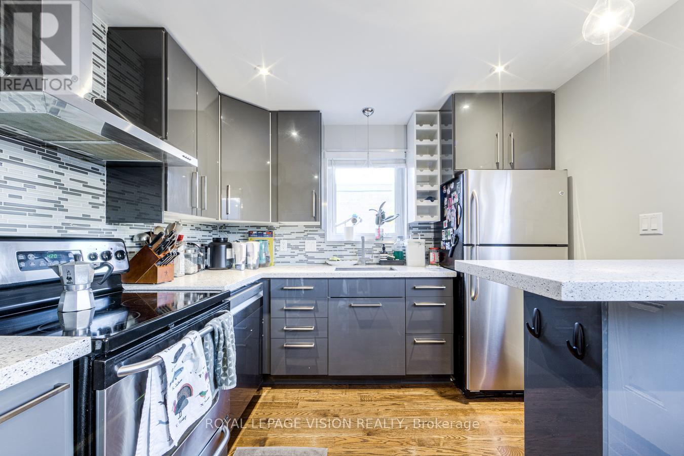 445 Shaw Street, Toronto, Ontario  M6J 2X4 - Photo 10 - C14113250
