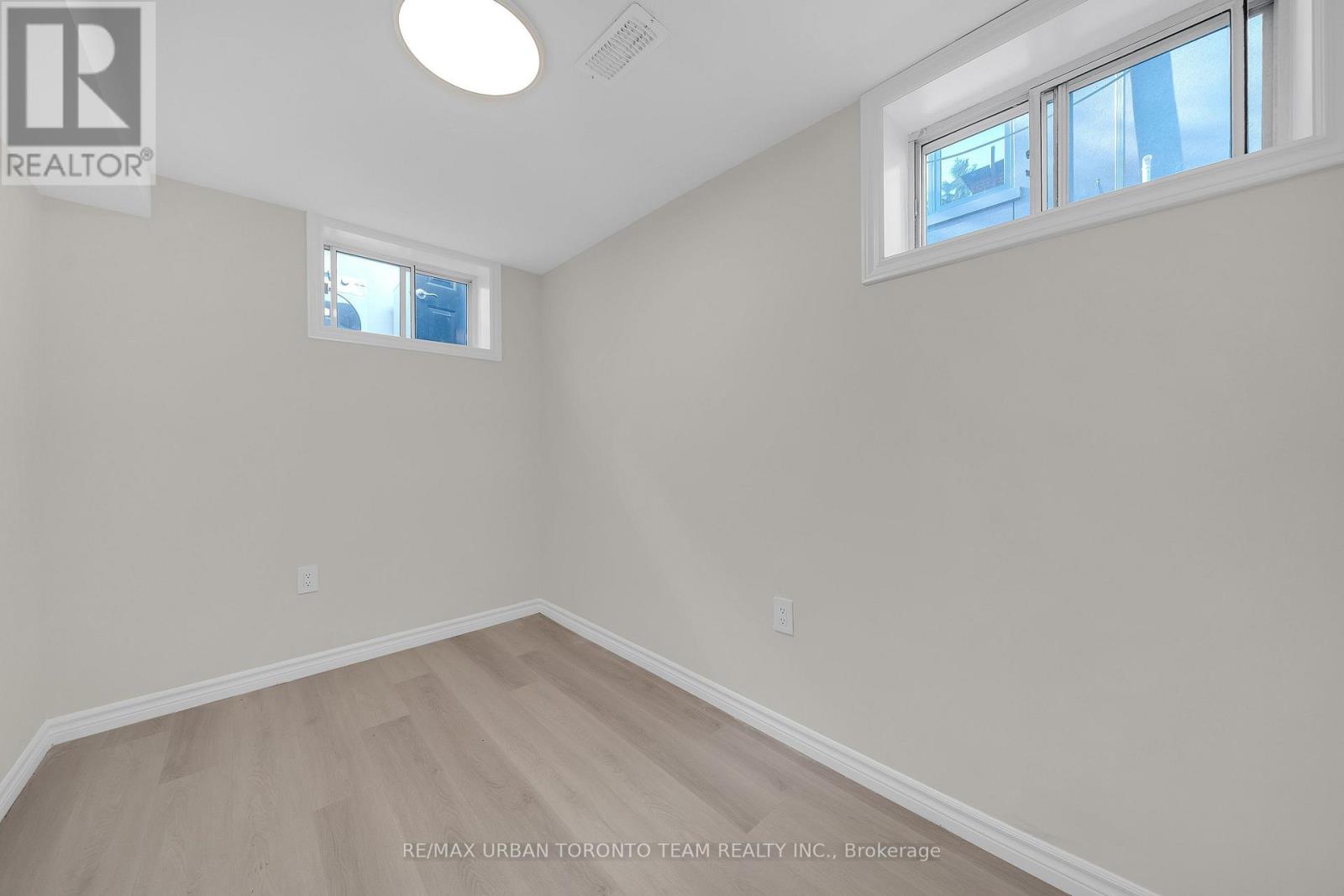 Lower - 3517 St Clair Avenue, Toronto (Clairlea-Birchmount), Ontario  M1K 1L4 - Photo 13 - E14113174