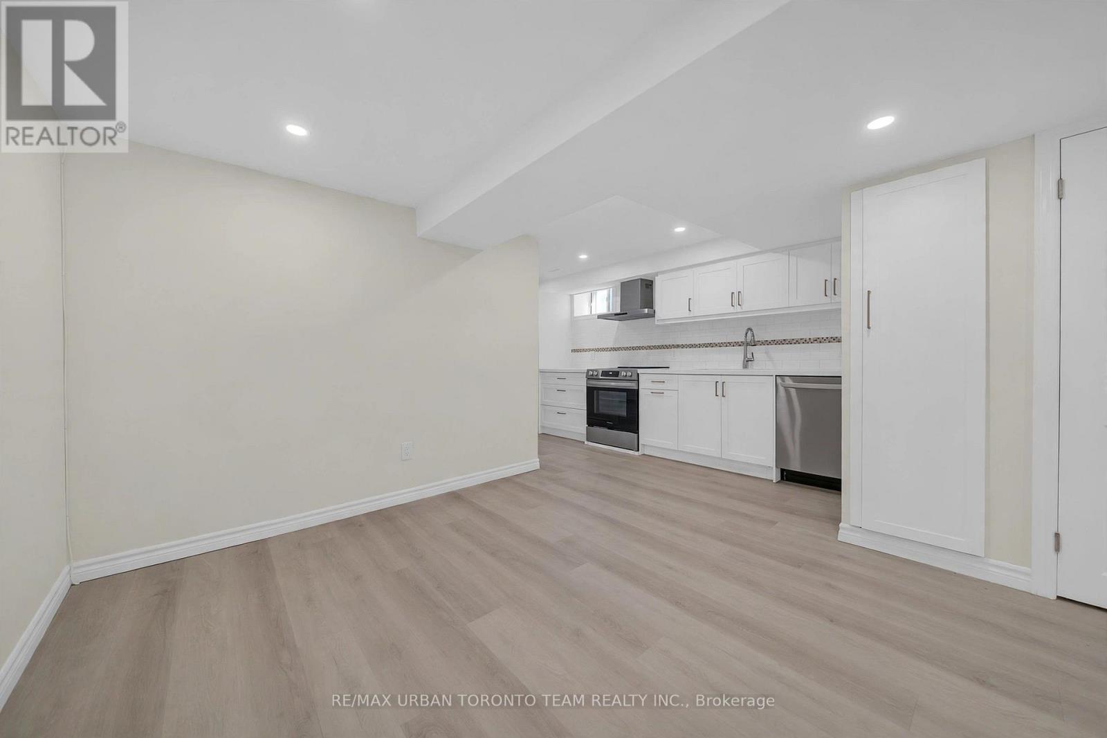 Lower - 3517 St Clair Avenue, Toronto (Clairlea-Birchmount), Ontario  M1K 1L4 - Photo 4 - E14113174