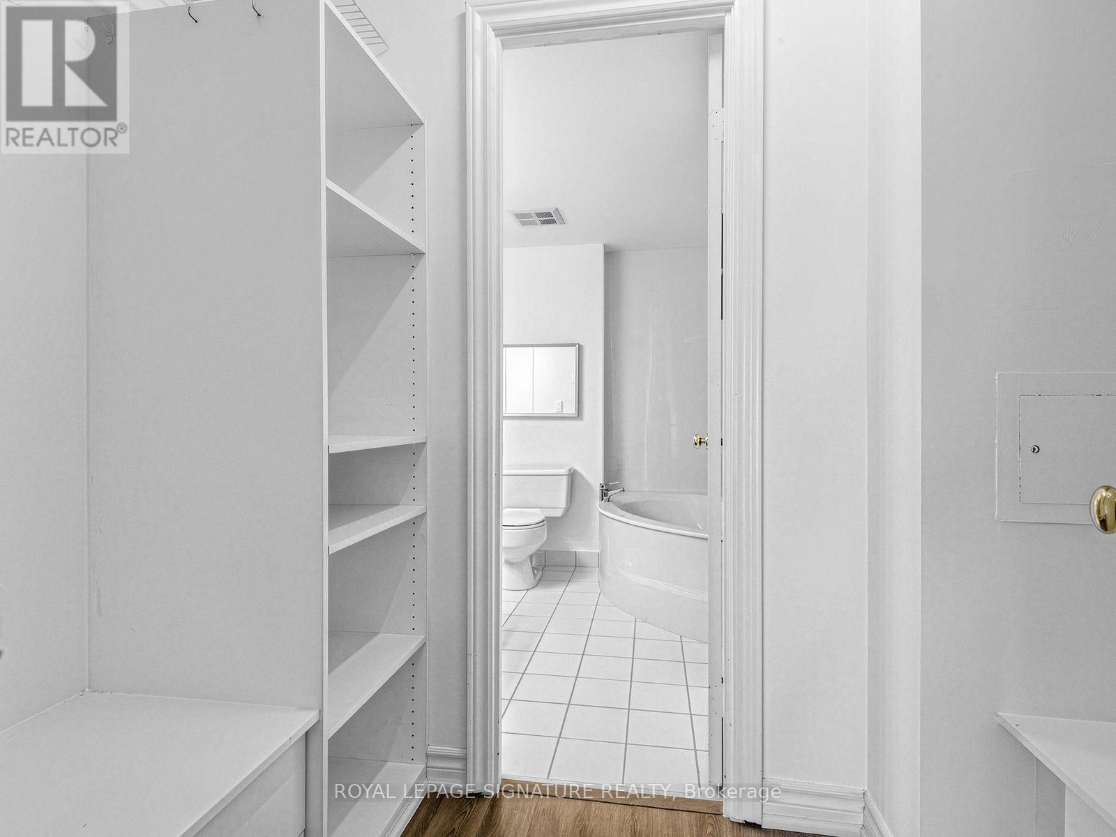303 - 20 Harding Boulevard W, Richmond Hill, Ontario  L4C 9S4 - Photo 18 - N14113206
