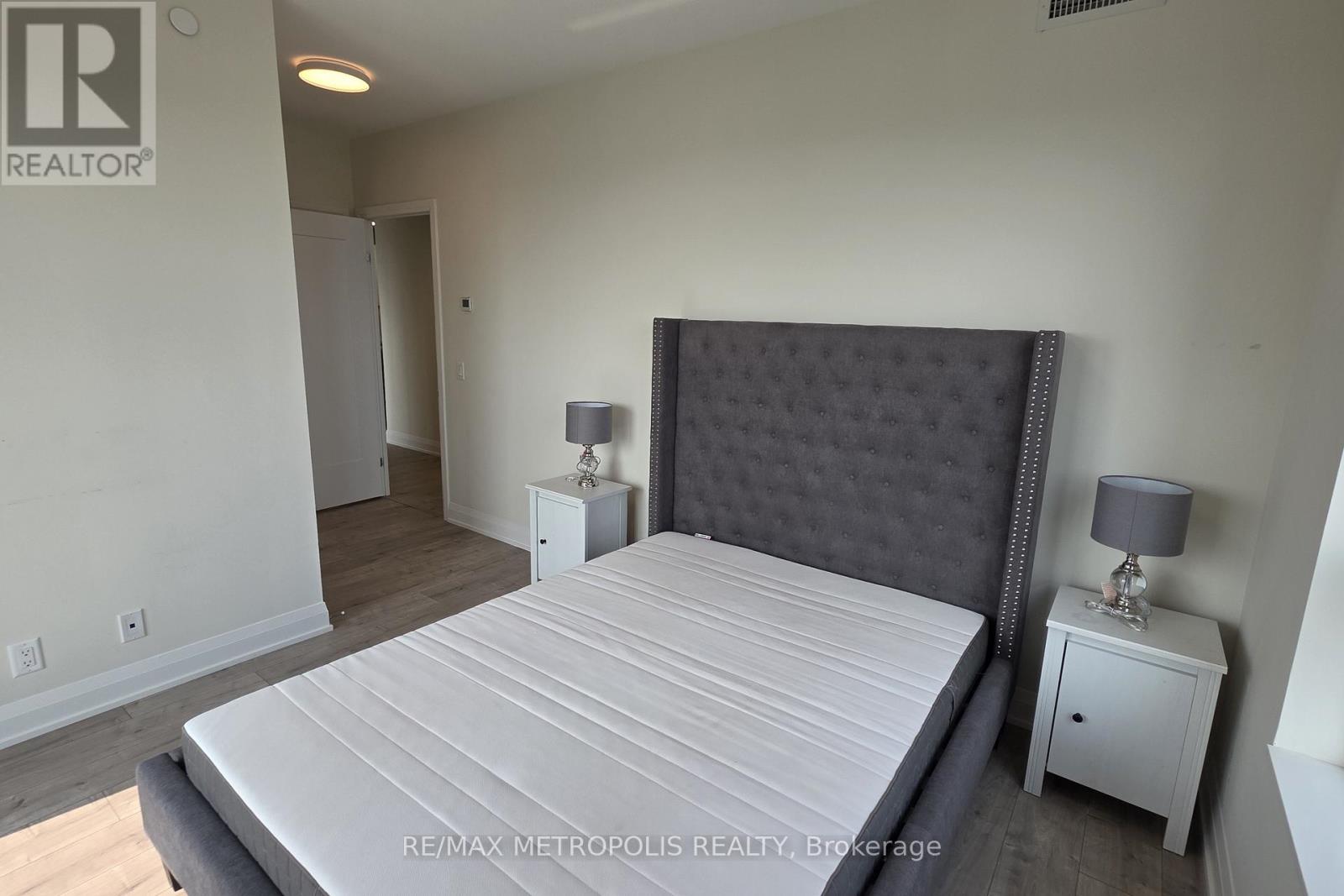 3505 - 8 Water Walk Drive, Markham (Unionville), Ontario  L3R 6L4 - Photo 16 - N14113234