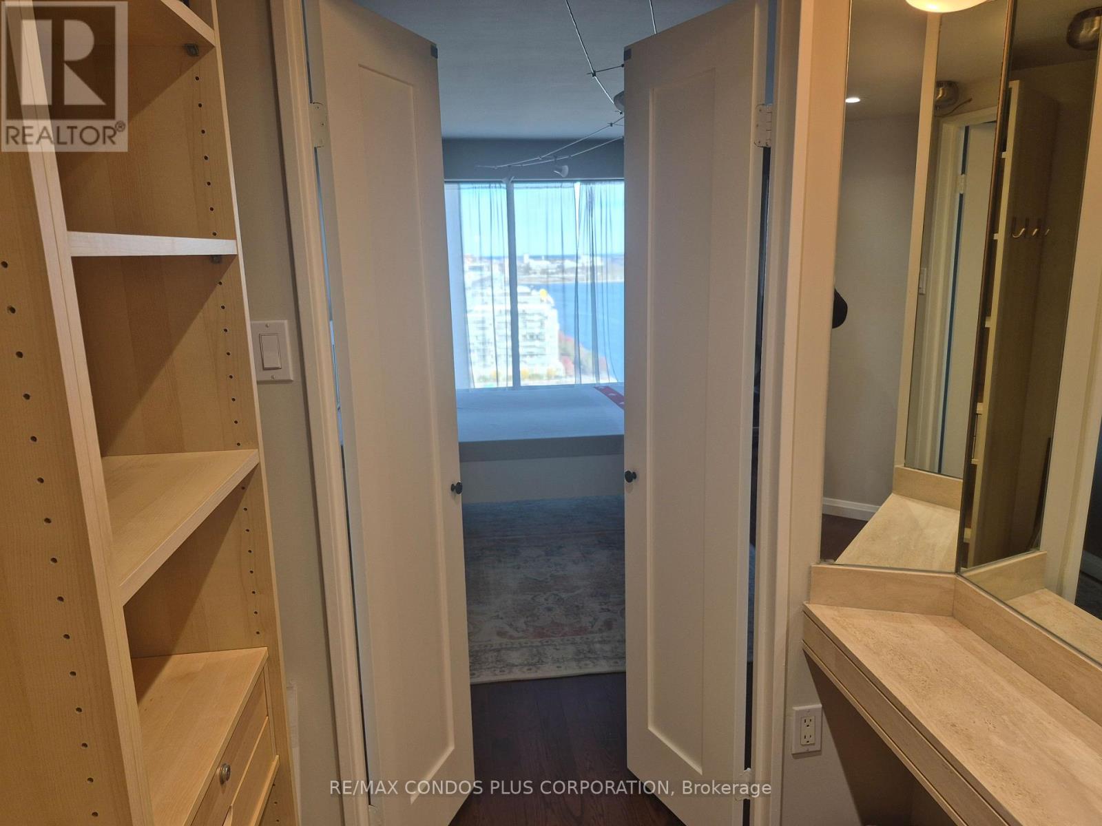 2302 - 65 Harbour Square, Toronto, Ontario  M5J 2L4 - Photo 23 - C14108648