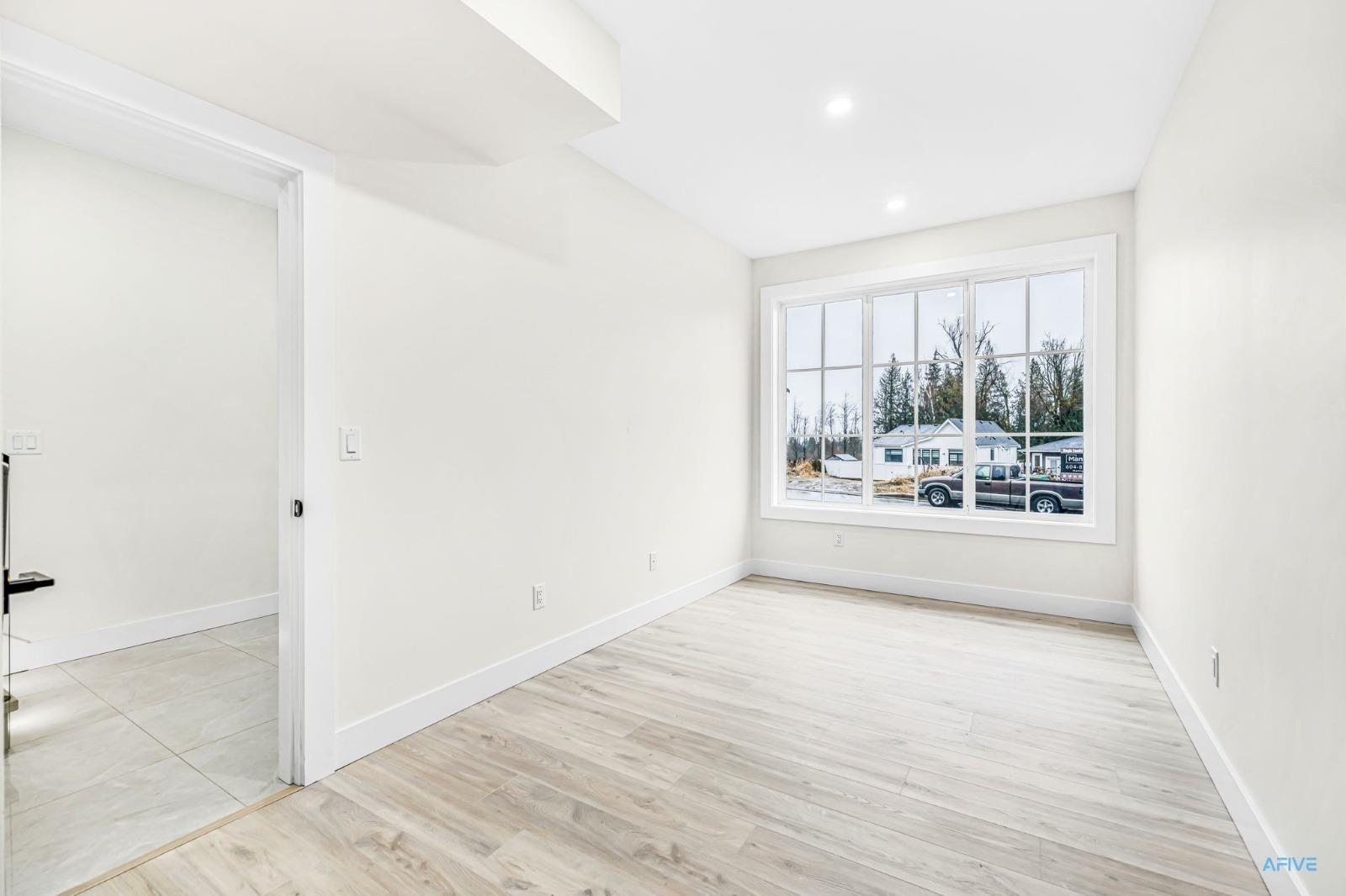 33975 Barker Court, Mission, British Columbia  V2V 6B2 - Photo 17 - R3177518