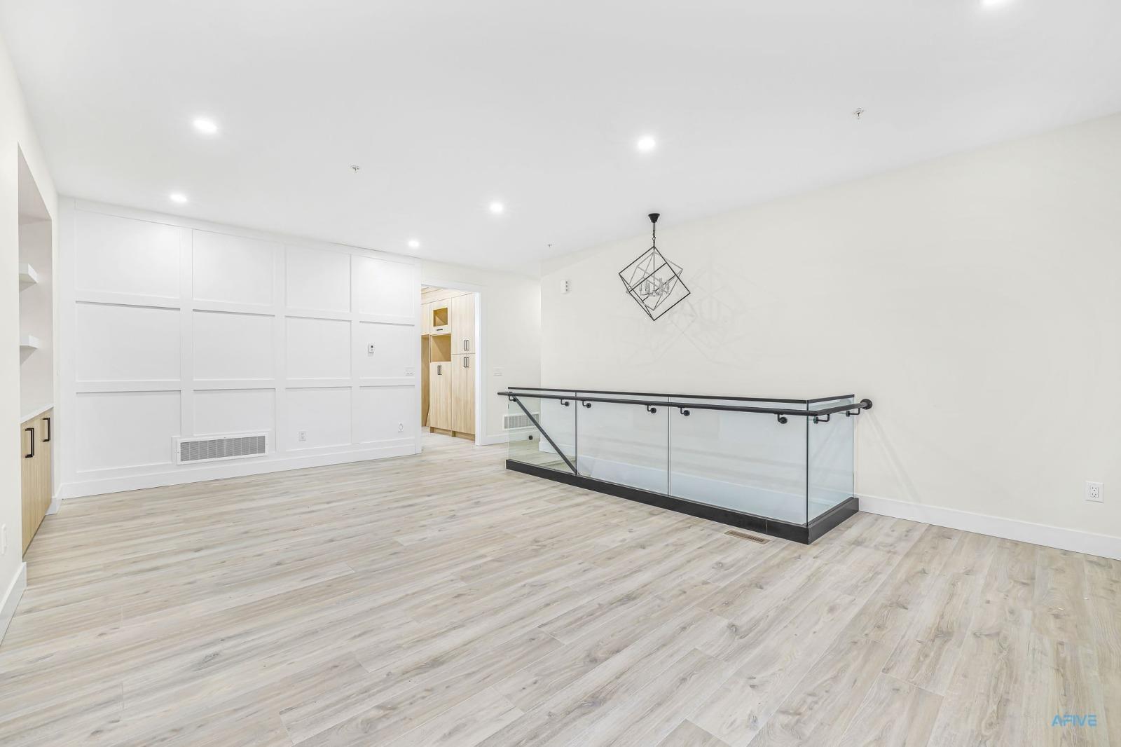 33975 Barker Court, Mission, British Columbia  V2V 6B2 - Photo 10 - R3177518