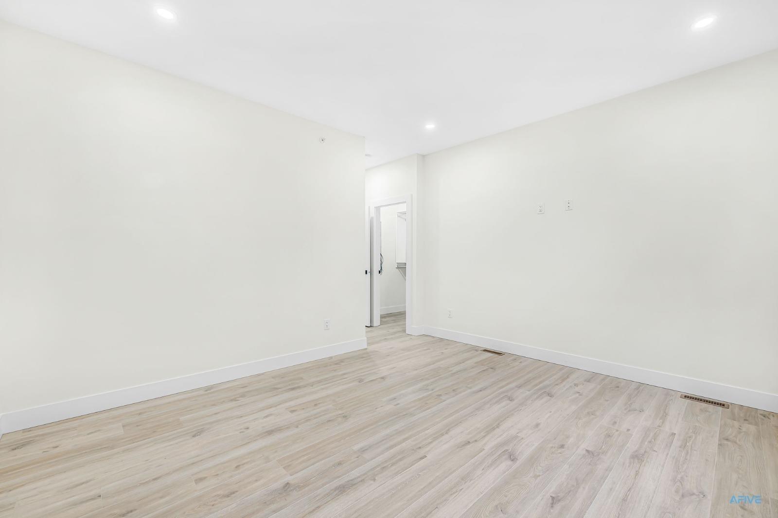 33975 Barker Court, Mission, British Columbia  V2V 6B2 - Photo 21 - R3177518