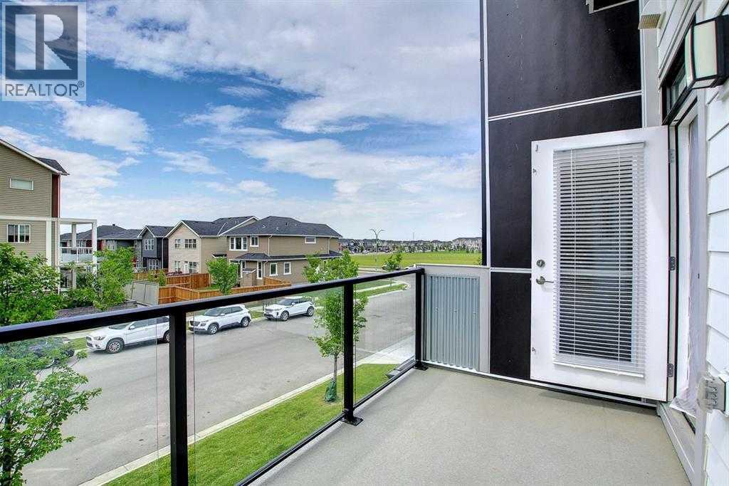 203, 245 Redstone Walk NE