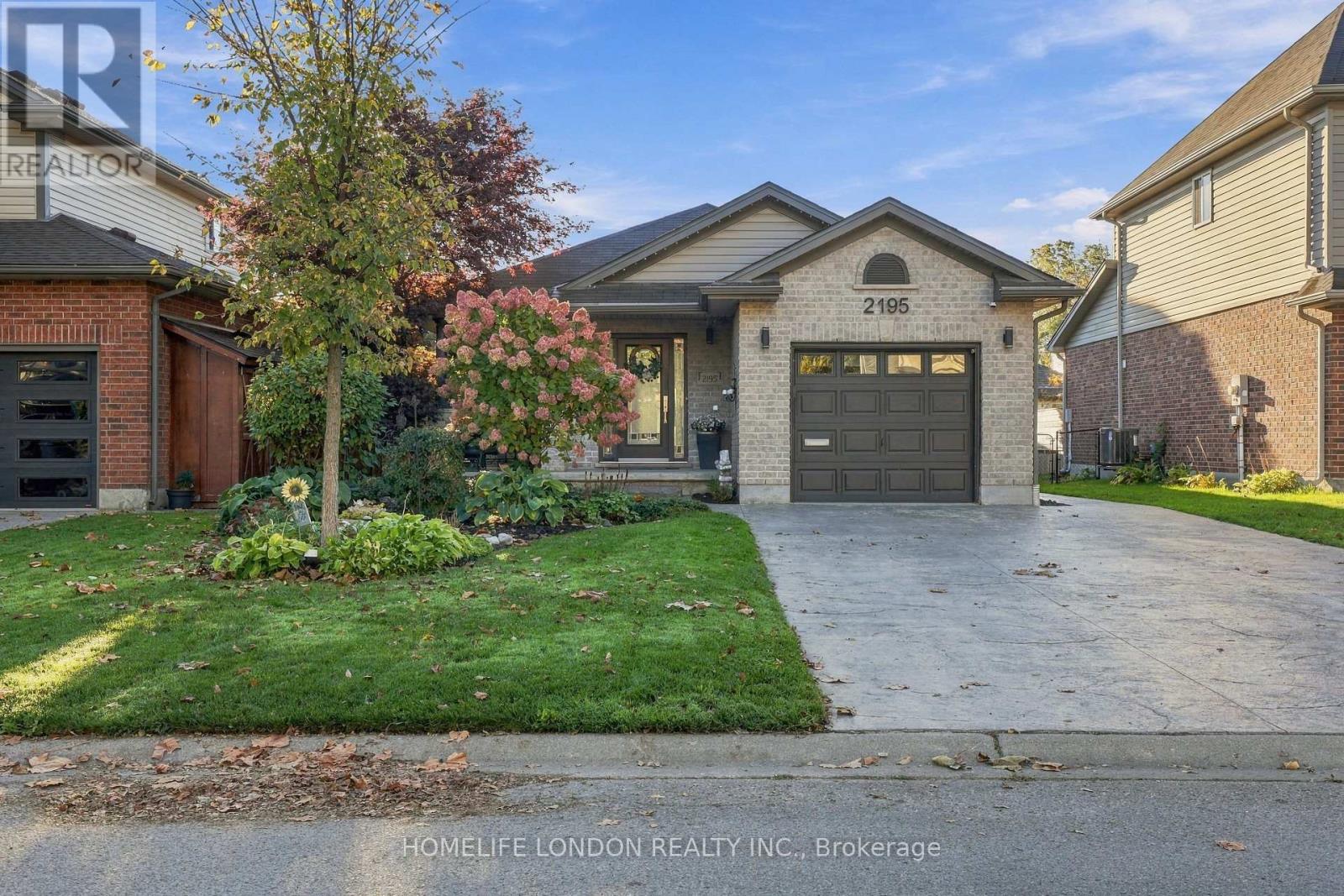 2195 Thornicroft Crescent E, London South, Ontario  N6P 1T7 - Photo 42 - X14112384