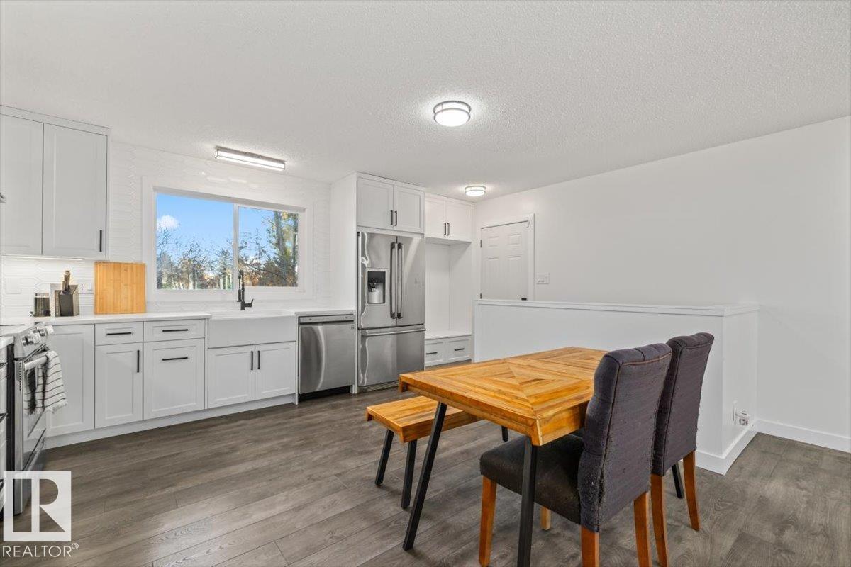 42 GLENGARRY CR