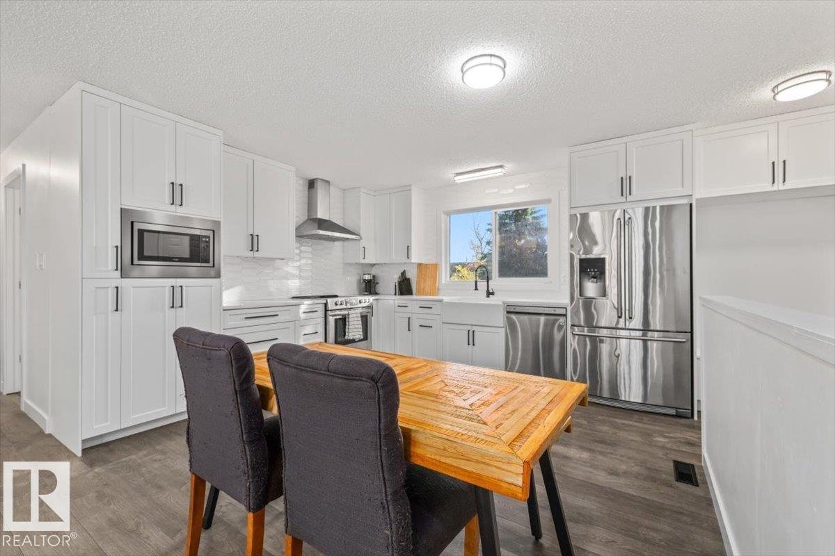 42 GLENGARRY CR