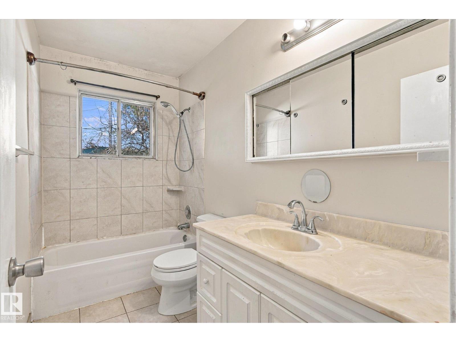 7308 77 St NW, Edmonton, Alberta  T6C 2L2 - Photo 25 - E4514113