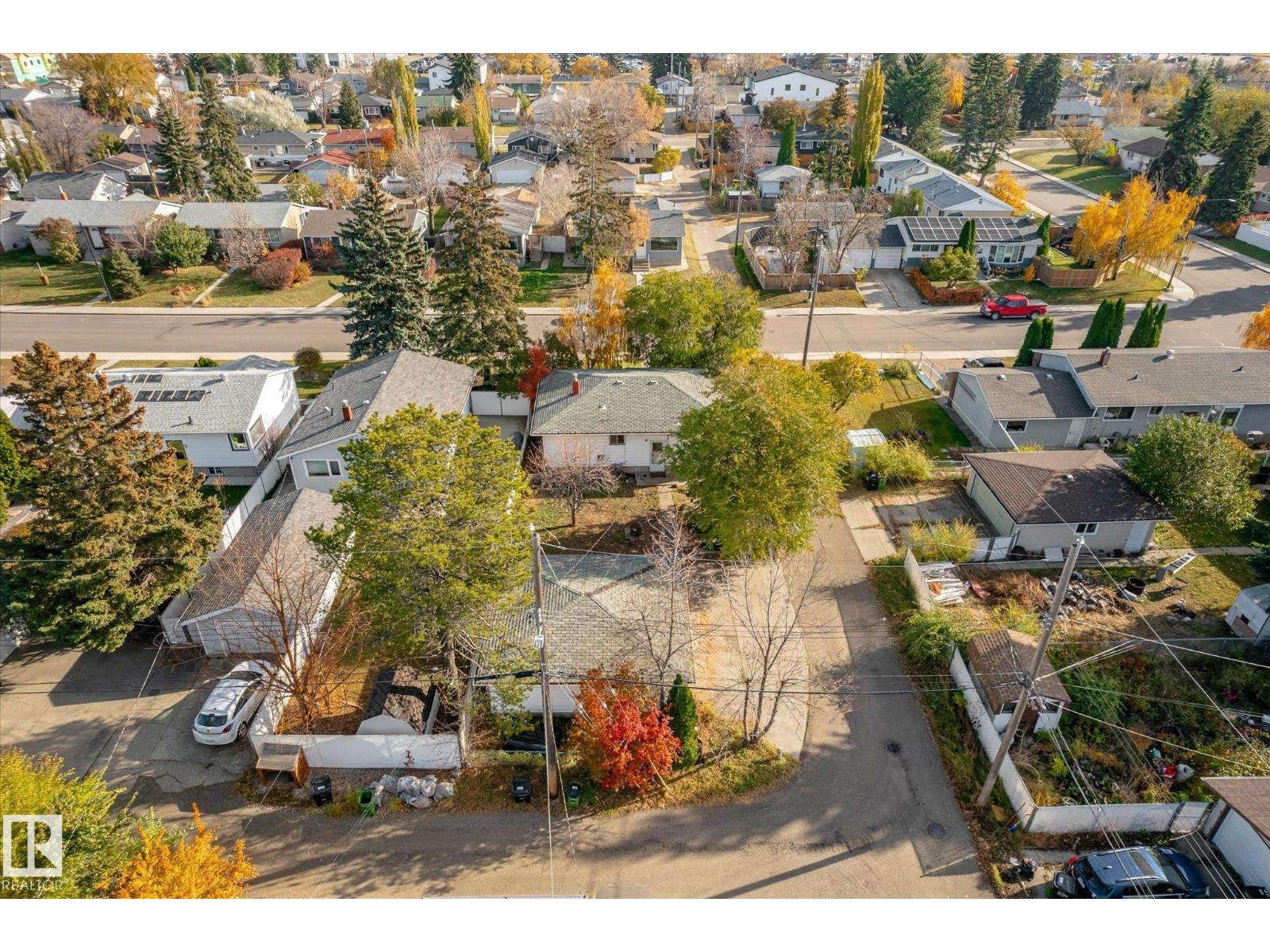 7308 77 St NW, Edmonton, Alberta  T6C 2L2 - Photo 3 - E4514113
