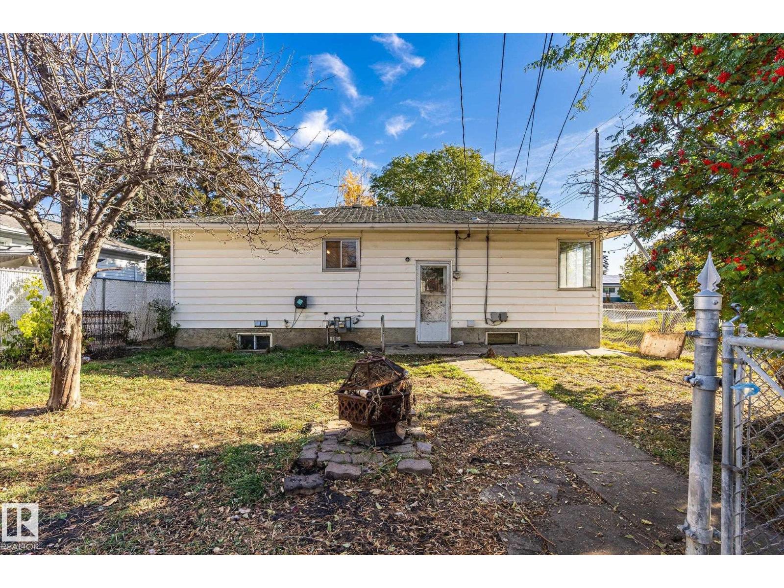 7308 77 St NW, Edmonton, Alberta  T6C 2L2 - Photo 39 - E4514113