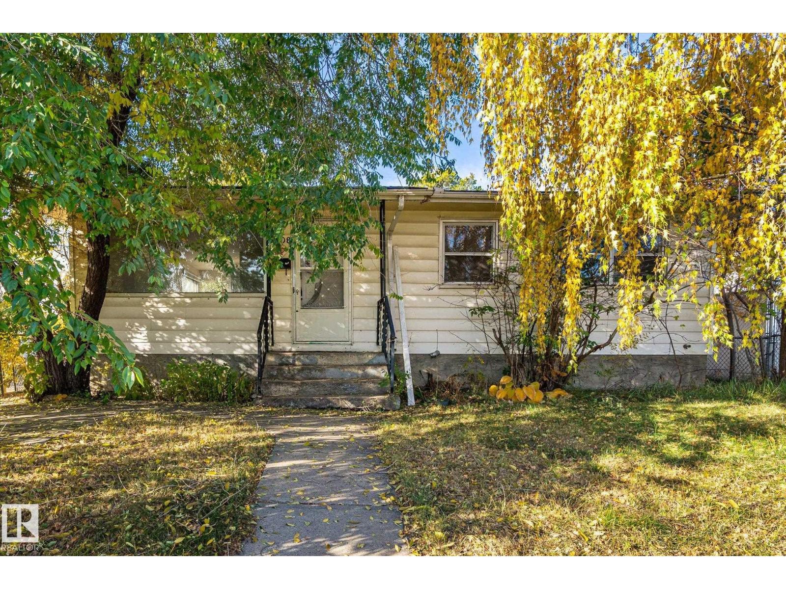 7308 77 St NW, Edmonton, Alberta  T6C 2L2 - Photo 7 - E4514113