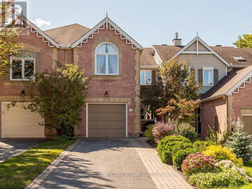 5 CROSSING BRIDGE COURT, Ottawa, Ontario