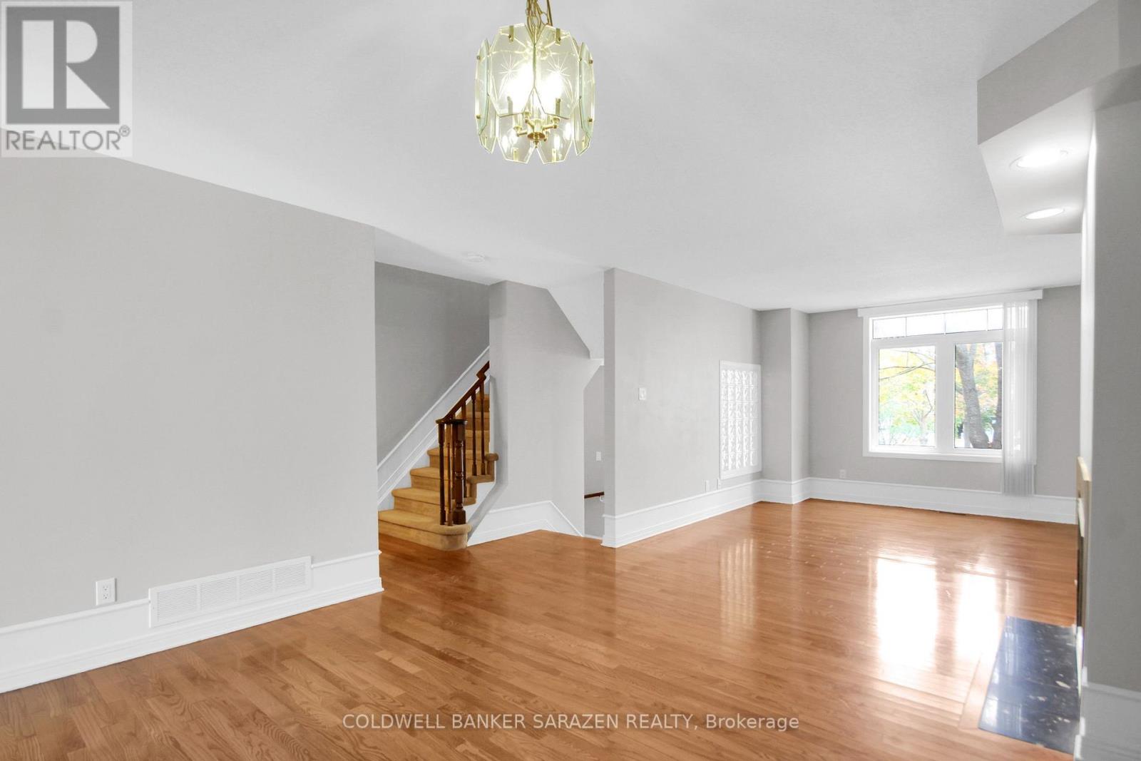 42 Colchester Square, Ottawa, Ontario  K2K 2X4 - Photo 5 - X14113312