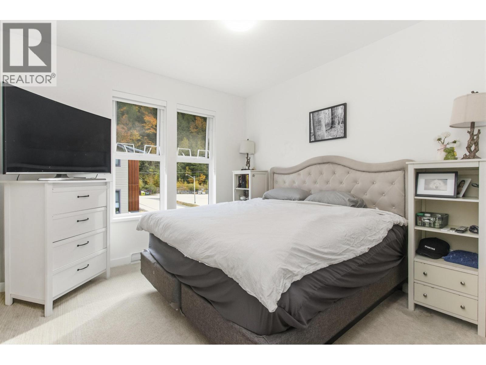 18 351 COPPER DRIVE