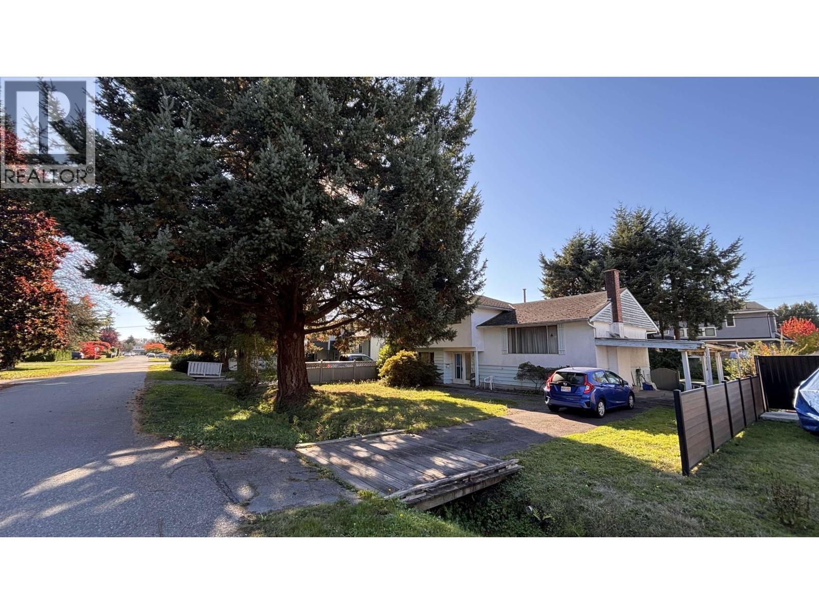 10471 SEAHAM CRESCENT