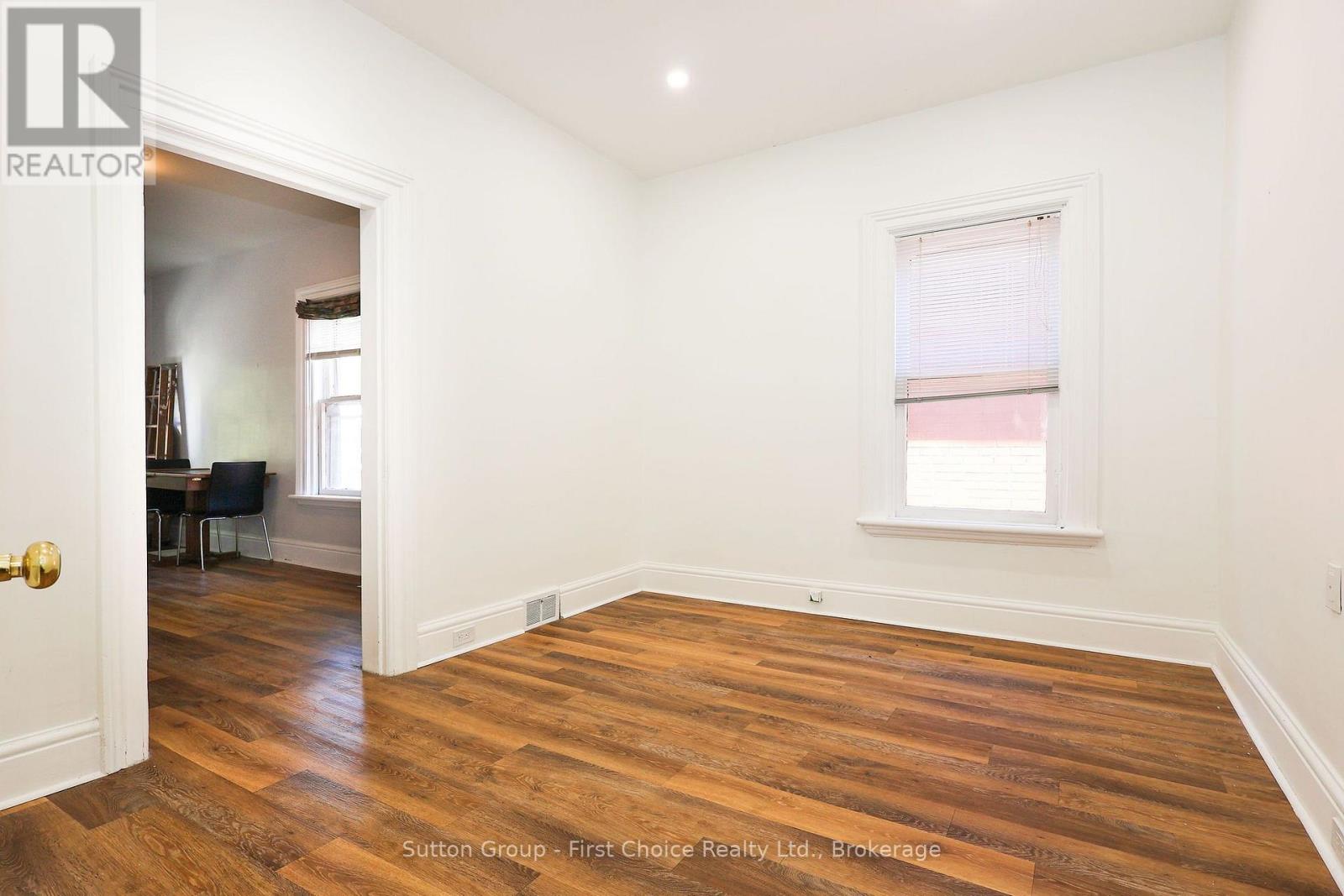 258 Ontario Street, Stratford, Ontario  N5A 3H5 - Photo 32 - X14113296
