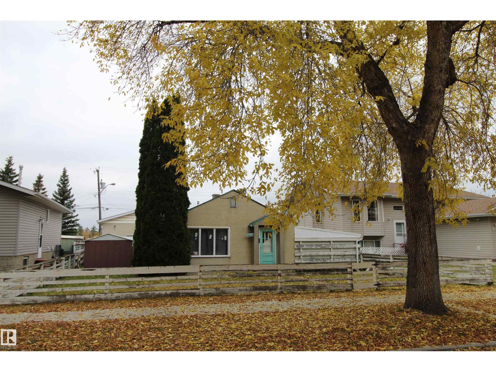 12032 69 ST NW, Edmonton, Alberta