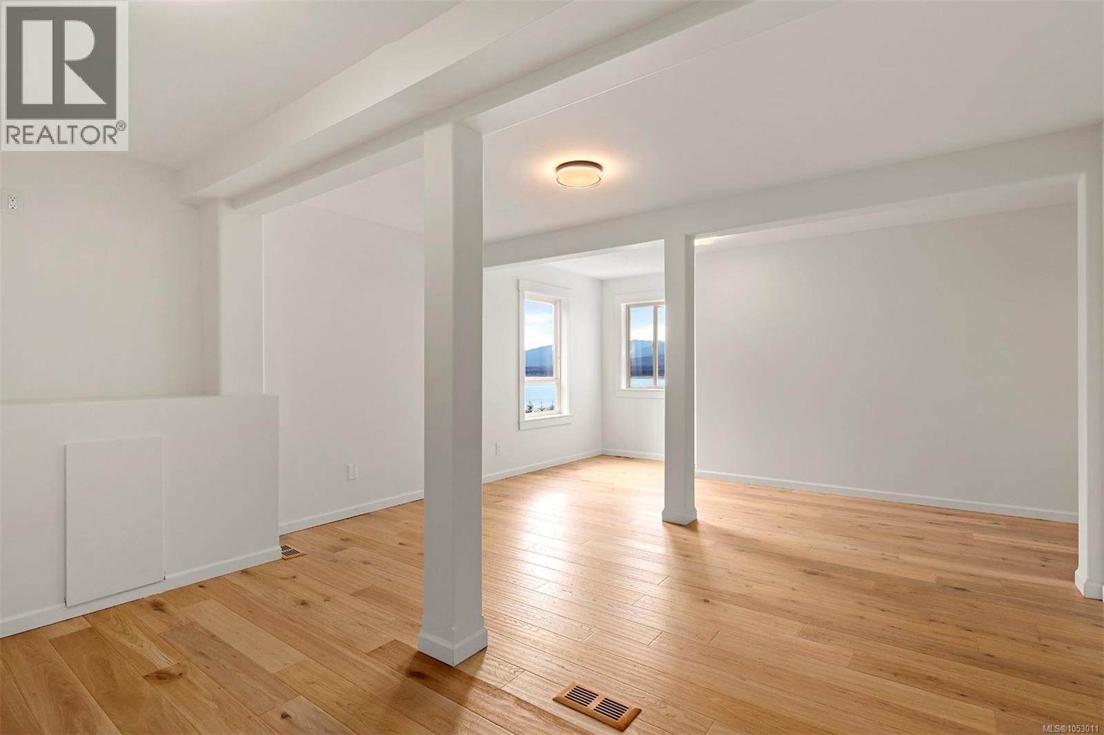1161 Moore Rd