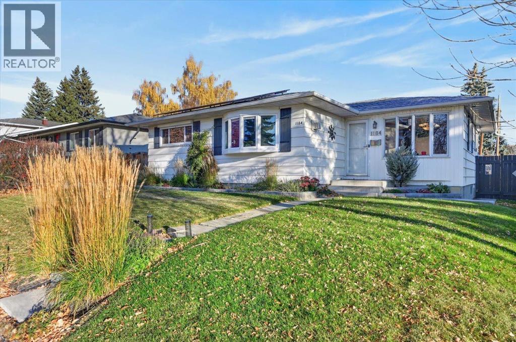 1184 Northmount Drive Nw, Calgary, Alberta  T2L 0C7 - Photo 4 - A2354406