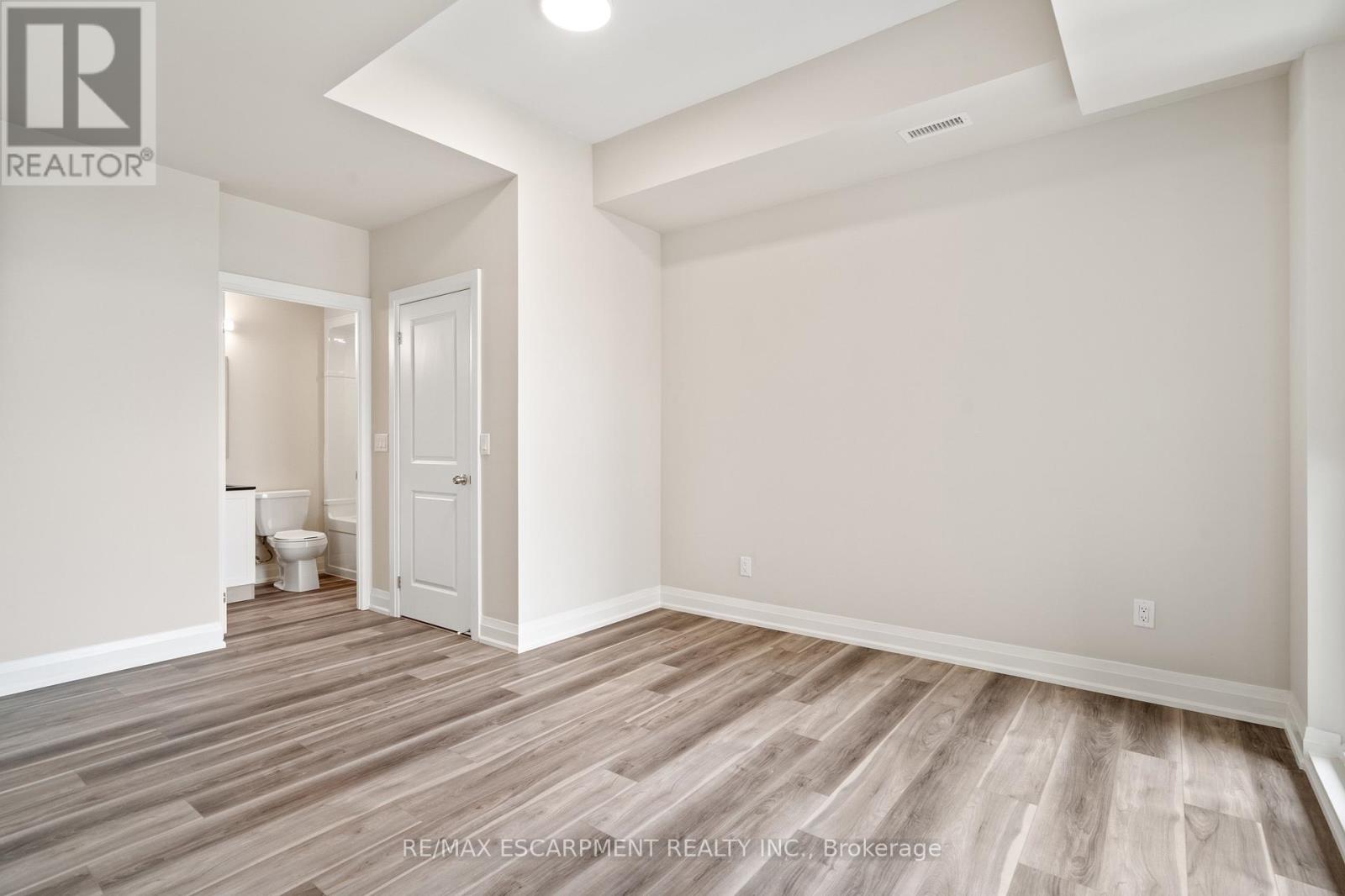 Up 09 - 50 Herrick Avenue, St. Catharines (Oakdale), Ontario  L2P 2T9 - Photo 15 - X14113266
