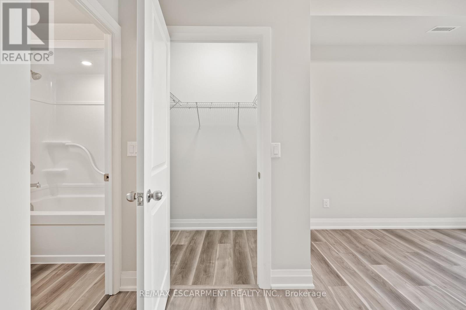 Up 09 - 50 Herrick Avenue, St. Catharines (Oakdale), Ontario  L2P 2T9 - Photo 17 - X14113266