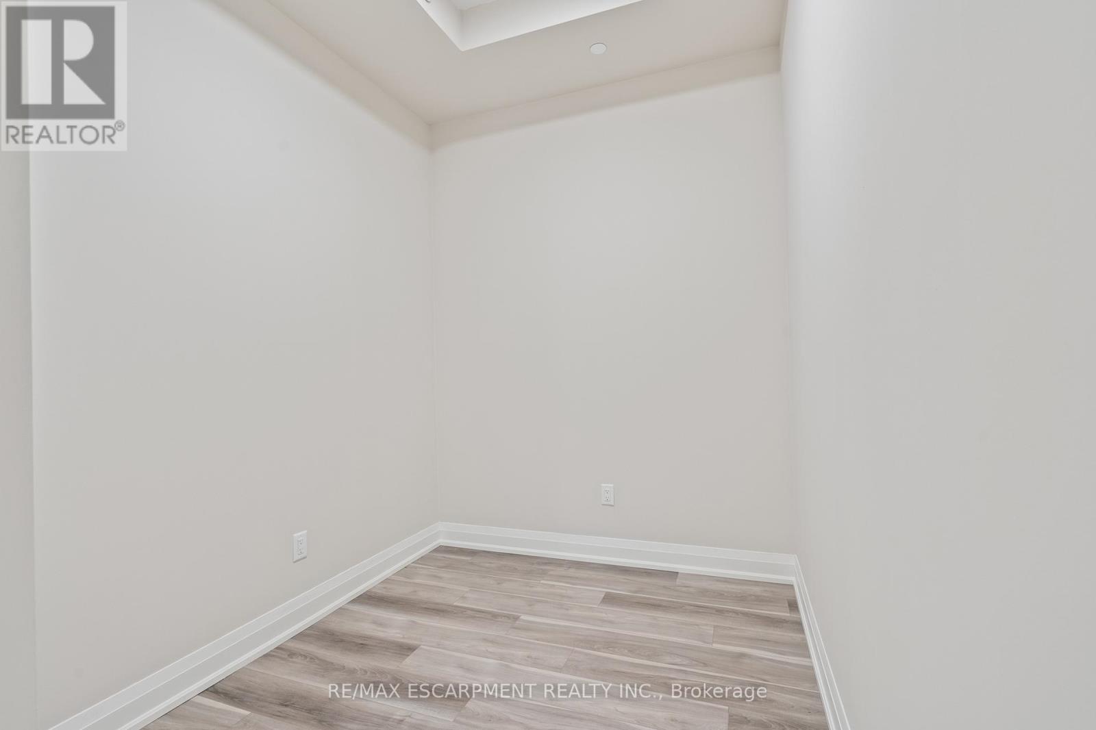 Up 09 - 50 Herrick Avenue, St. Catharines (Oakdale), Ontario  L2P 2T9 - Photo 7 - X14113266