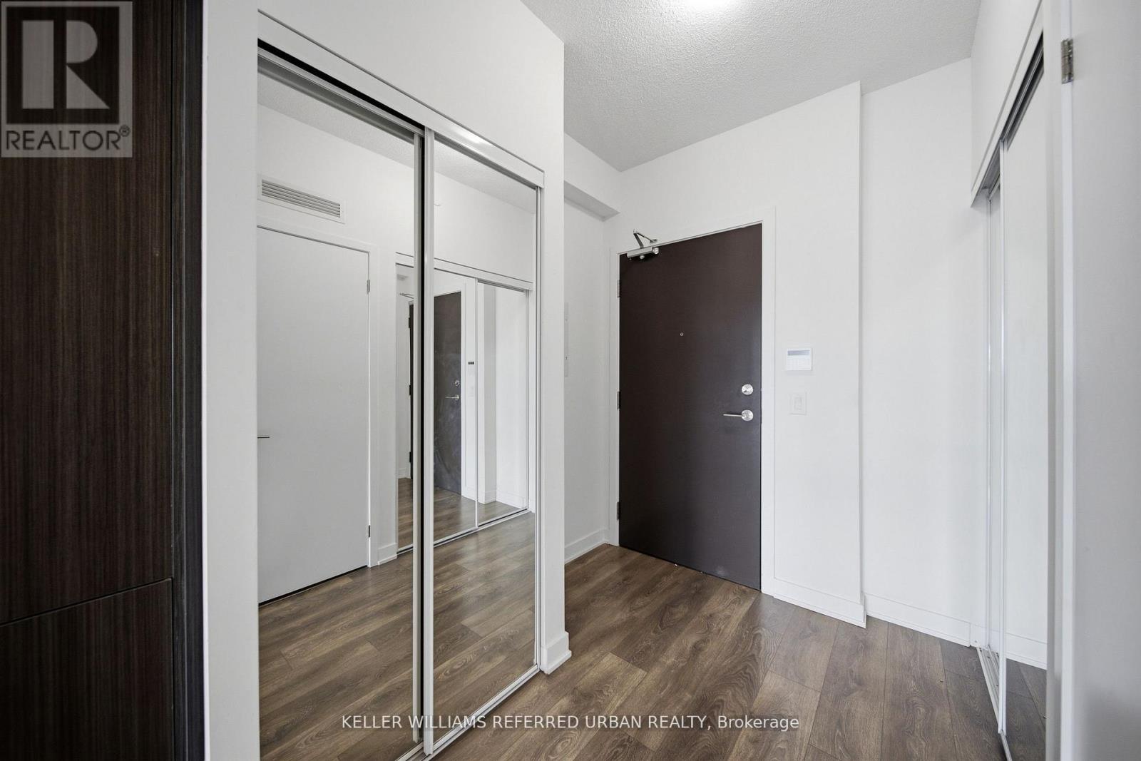 907 - 10 Honeycrisp Crescent, Vaughan, Ontario  L4K 0M7 - Photo 6 - N13863064