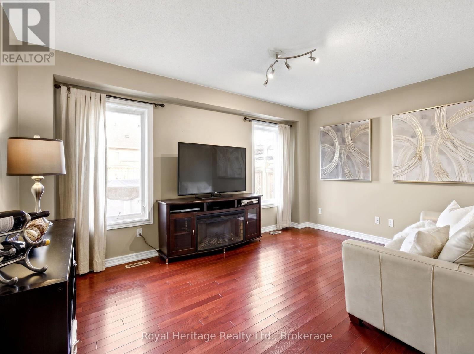 65 Cranborne Crescent, Whitby, Ontario  L1M 2M1 - Photo 10 - E14112526