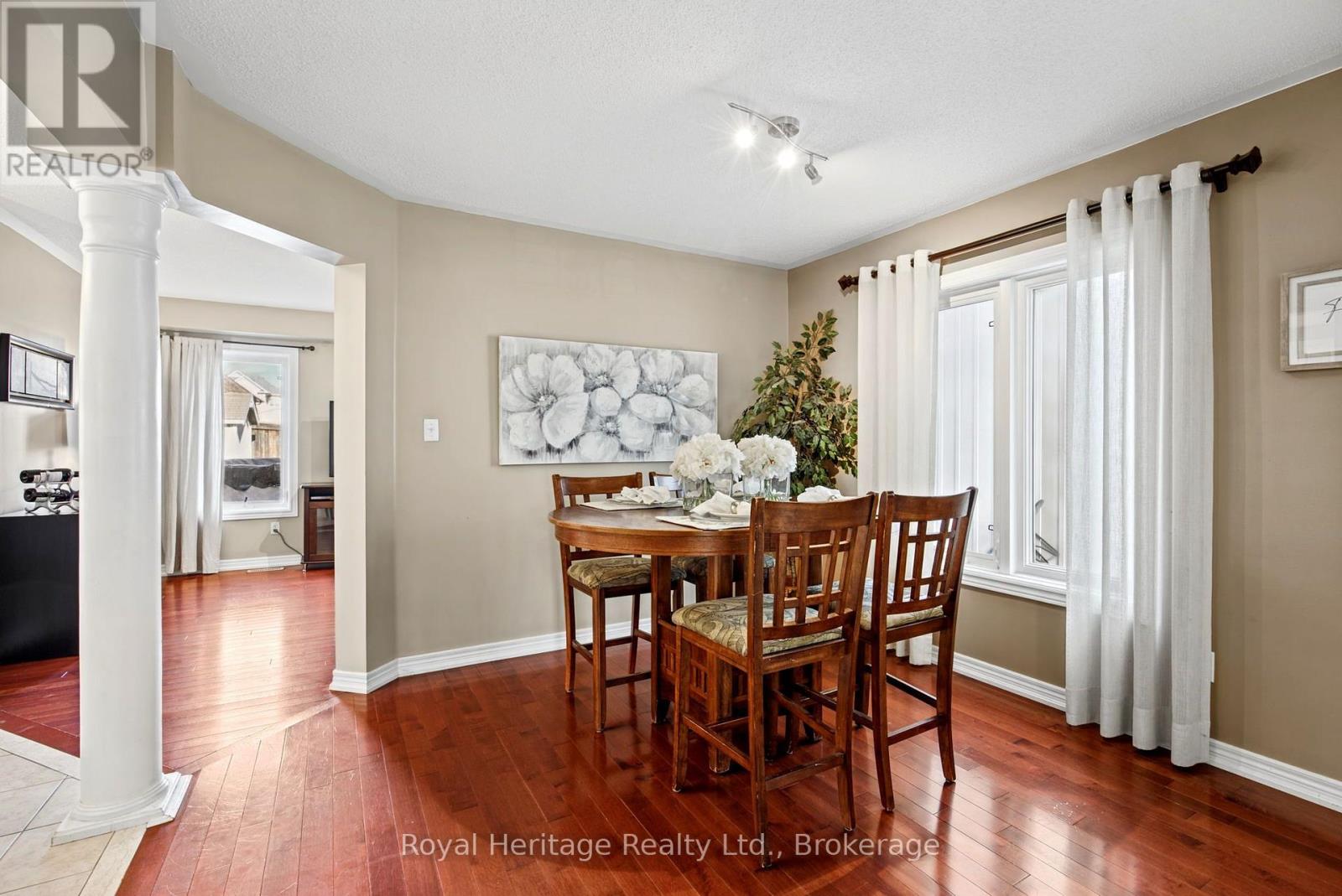65 Cranborne Crescent, Whitby, Ontario  L1M 2M1 - Photo 6 - E14112526