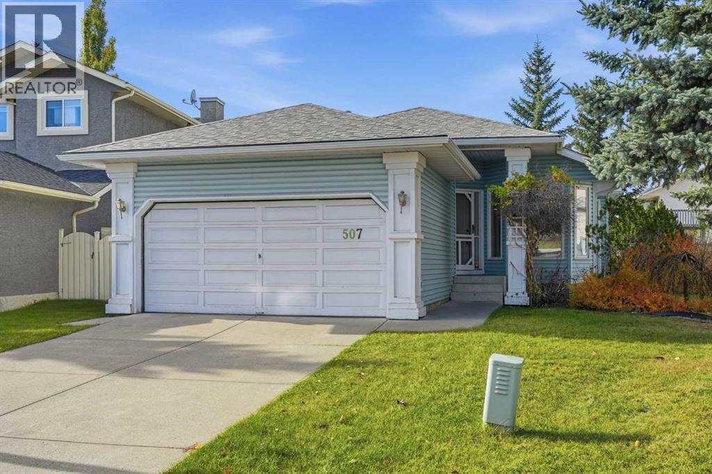 507 Hidden Vale Place Nw, Calgary, Alberta  T3A 5B7 - Photo 2 - A2352573