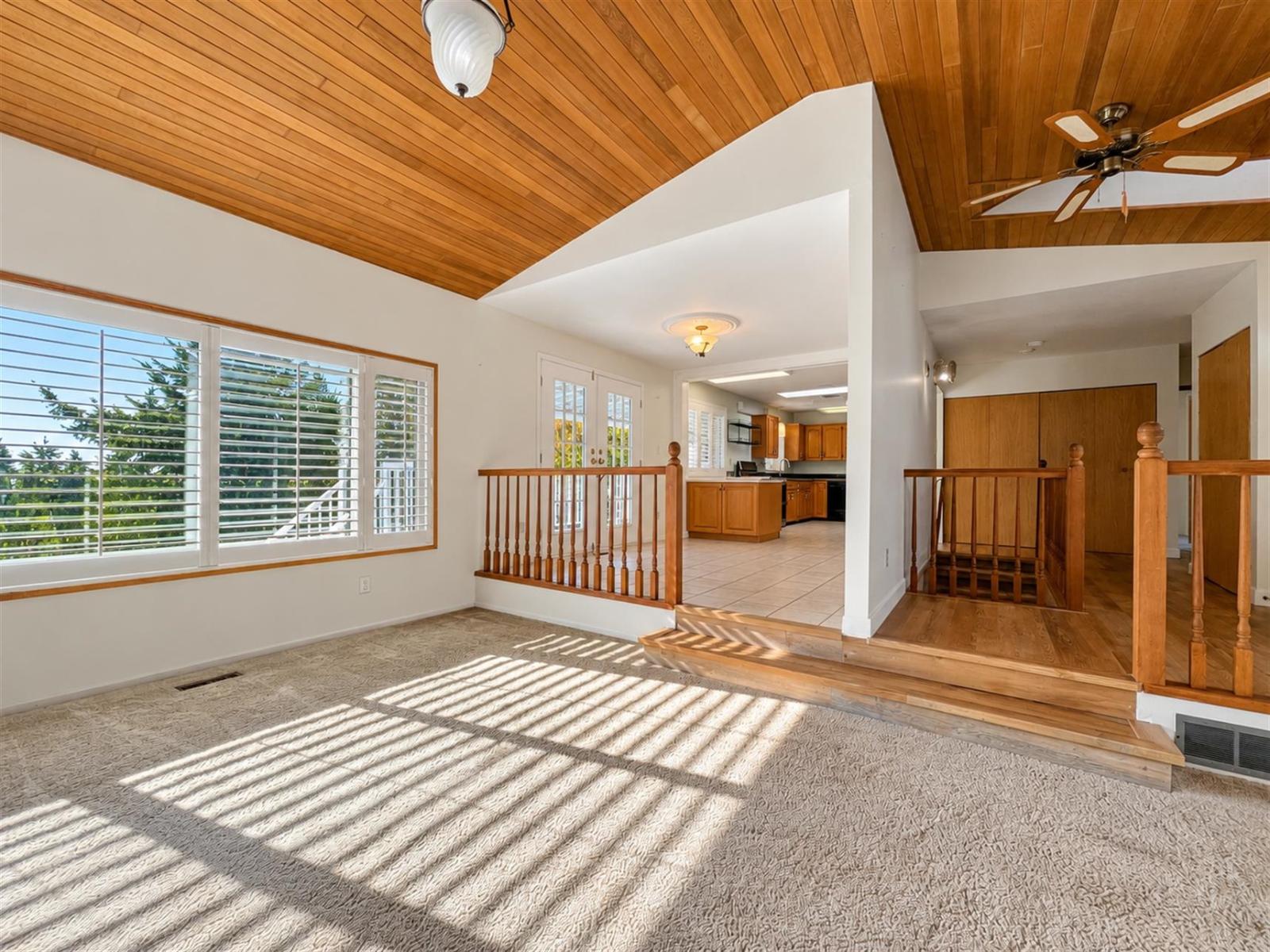 33522 Blueberry Drive, Mission, British Columbia  V2V 6E7 - Photo 8 - R3177533