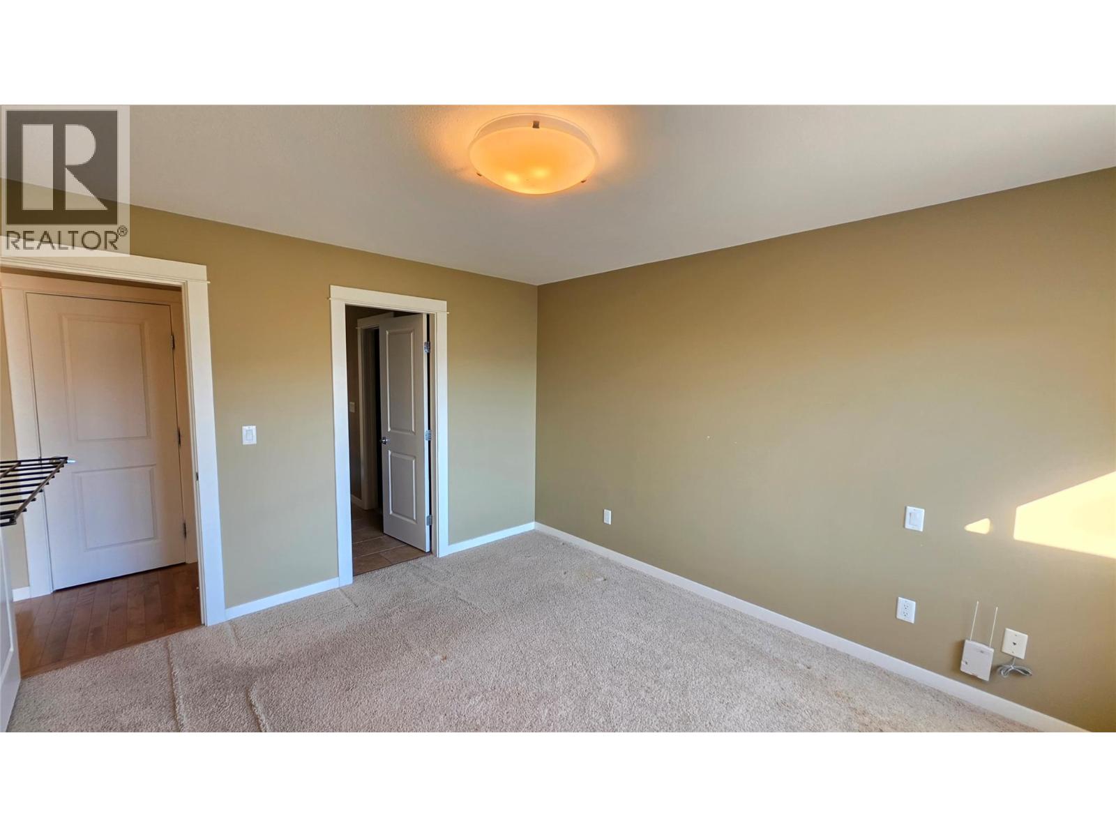 14 900 Stagecoach Drive