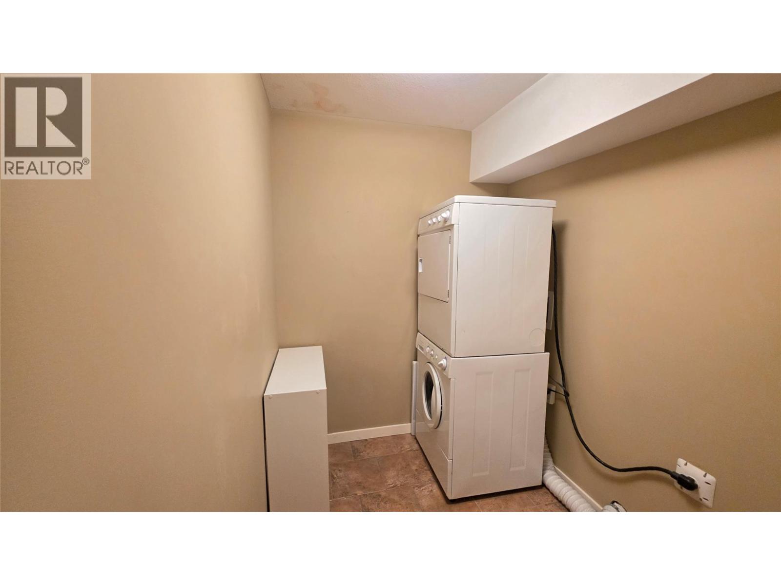 14 900 Stagecoach Drive