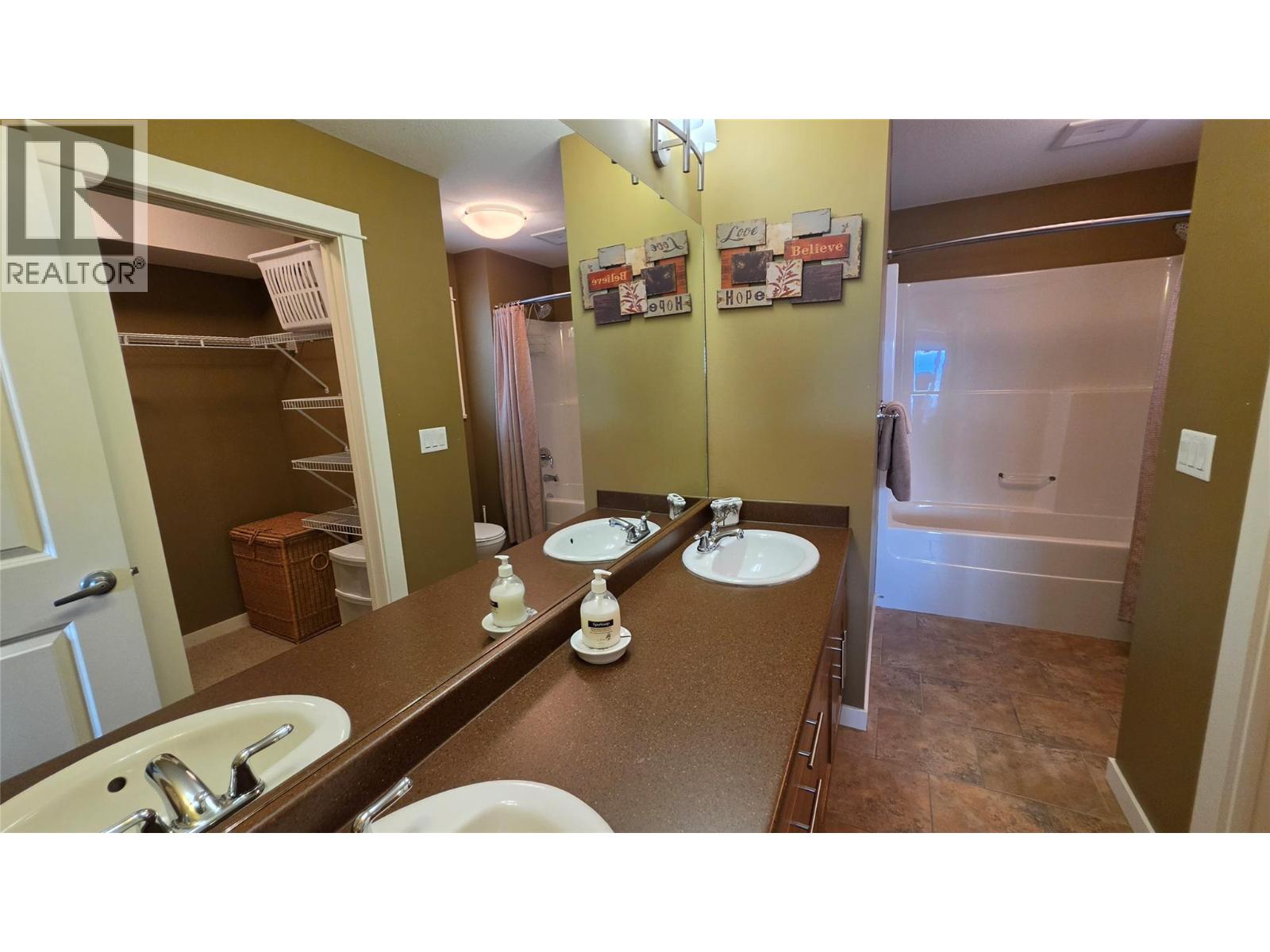 14 900 Stagecoach Drive