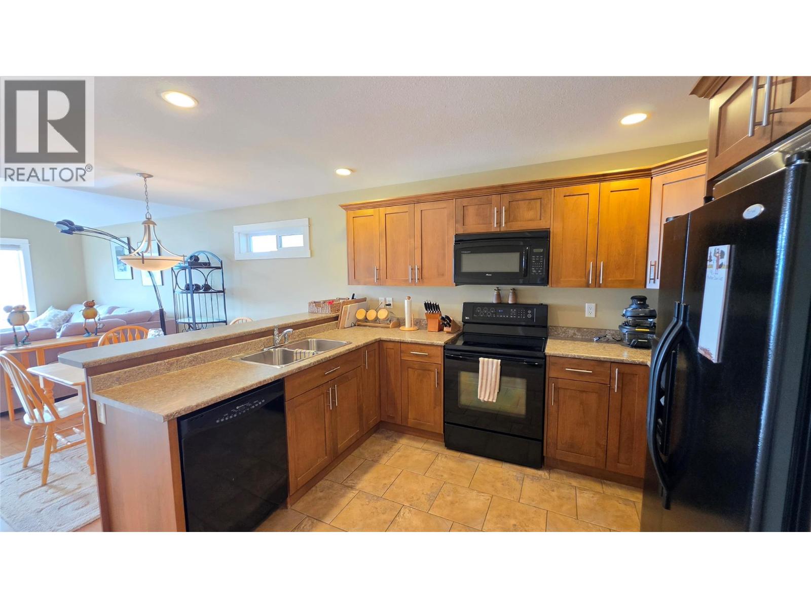 14 900 Stagecoach Drive