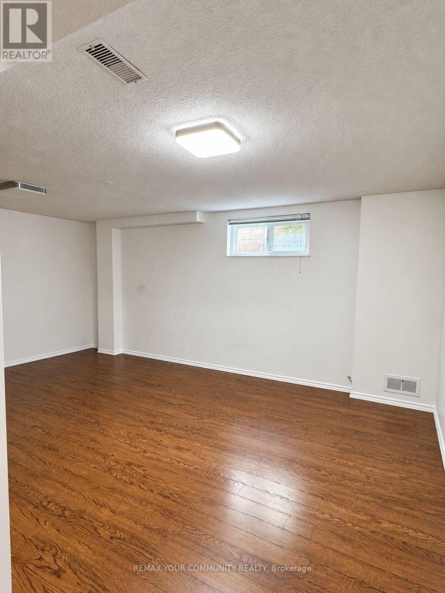 Bsmnt - 85 Patricia Avenue, Toronto (Newtonbrook West), Ontario  M2M 1J1 - Photo 9 - C14113390