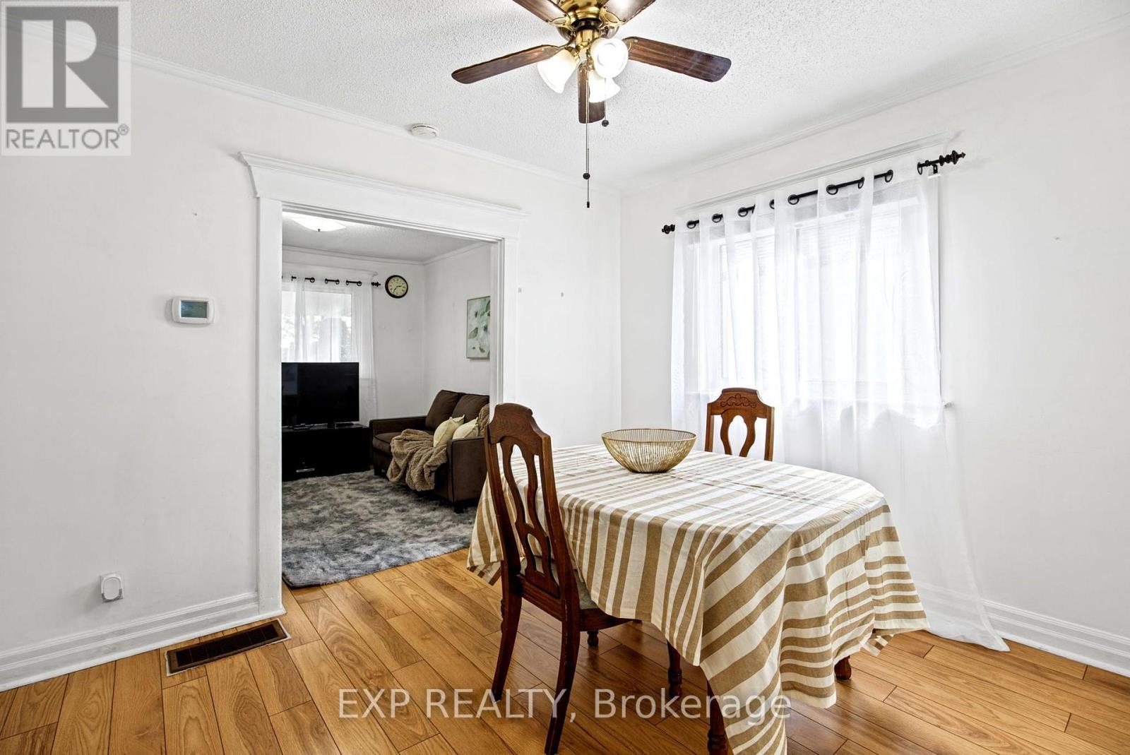 72 Newport Avenue, Toronto, Ontario  M1L 1J2 - Photo 11 - E14113342