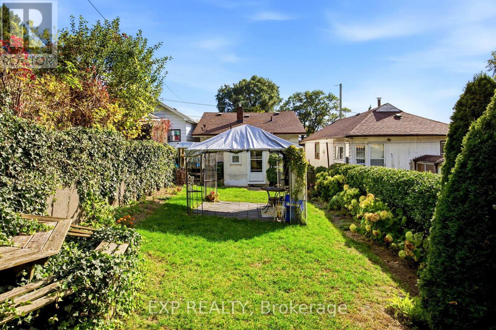 72 Newport Avenue, Toronto, Ontario  M1L 1J2 - Photo 32 - E14113342