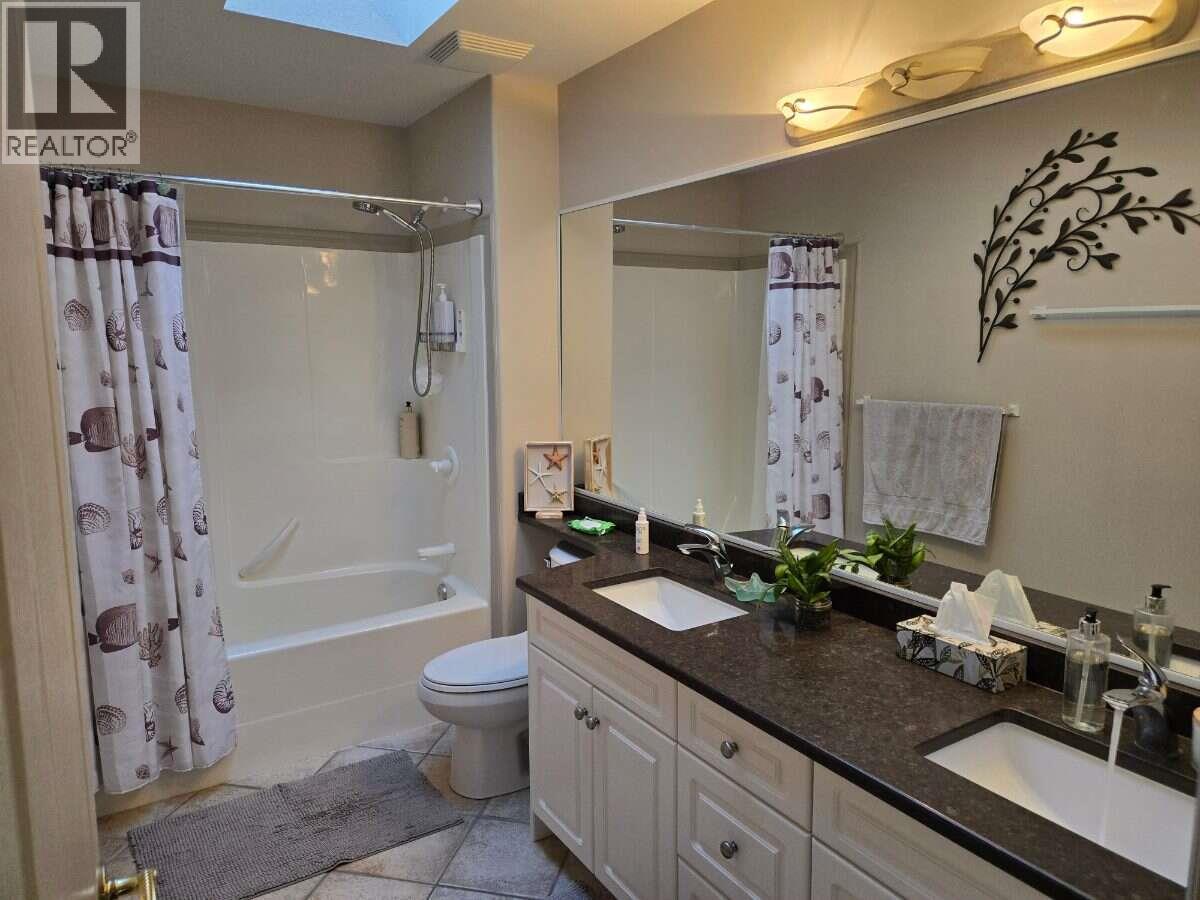 997 Skeena Drive N, Kelowna, British Columbia  V1V 2K7 - Photo 16 - 10404465