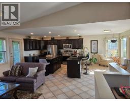 997 Skeena Drive N, Kelowna, British Columbia V1V 2K7 - Photo 7 - 10404465