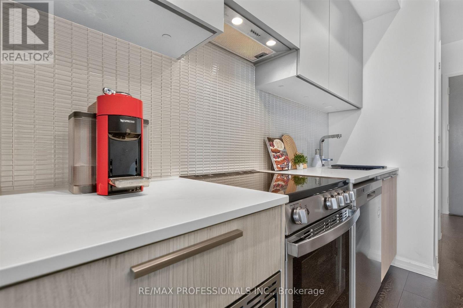 609 - 4208 Dundas Street W, Toronto (Edenbridge-Humber Valley), Ontario  M8X 0B2 - Photo 9 - W14113346