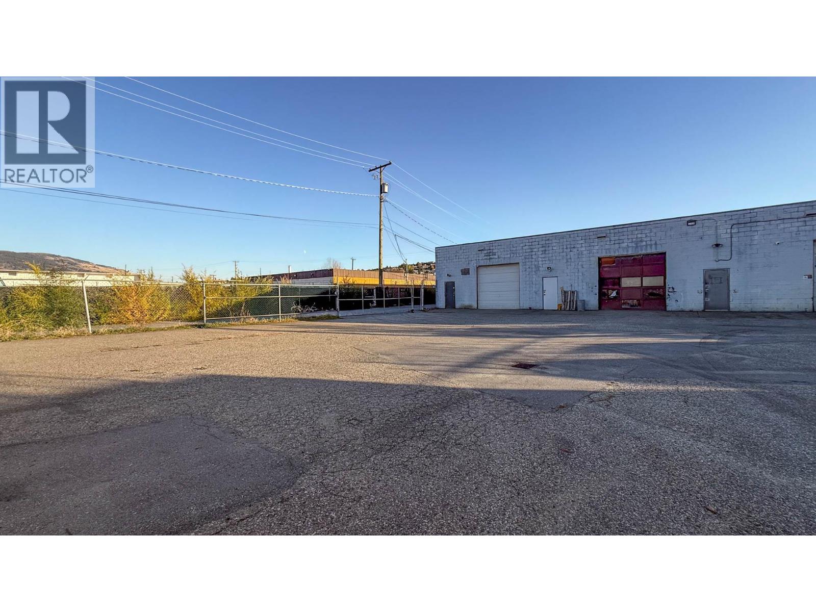 4313 25 Avenue Unit# 2A &amp; 3A